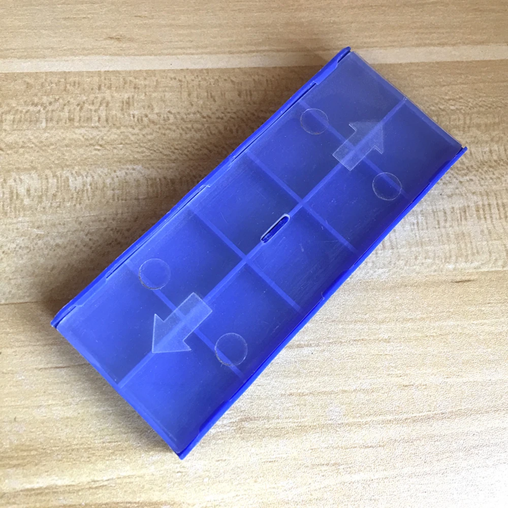 50 kartonów niebieskich Pustych Plastikowych prostokątnych Pudełek płytek z węglika 136x56 mm