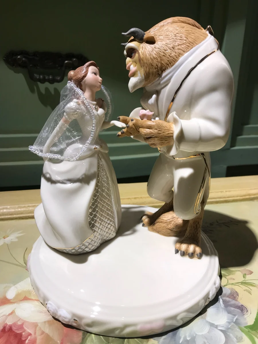 Amerykańska Pozłacane Piękna i Potwory Ceramiczna Rzeźba Limitowanej Serii Romantyczna Historia Miłości Figurki Ozdoby Prezenty Ślubne