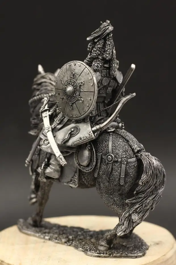 Wykwintne Mongolska Kawaleria Cesarska 1/24 Cyny Metalowy Model Starożytnego Żołnierza Miniaturowe Figurki Akcesoria Do Dekoracji domu 14 cm