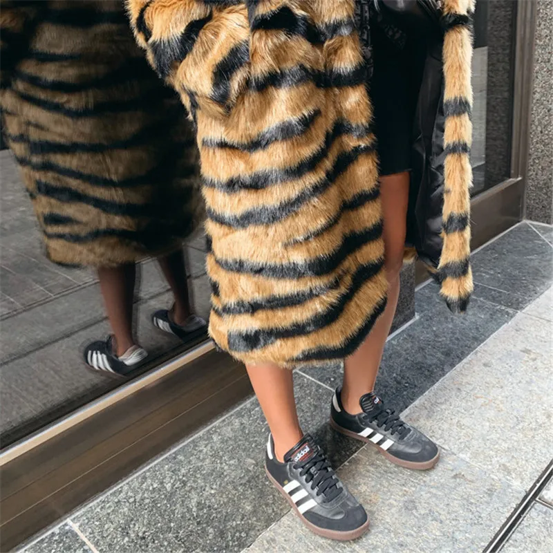Zimowy Ze Wzorem Skóry Leoparda Nowy Kobiecy Płaszcz Ze Sztucznego Futra, Ciepłe Aksamitny Płaszcz, Modne, Wysokiej Jakości Kurtka Z Imitacji Futra, Odzież Damska Luźna Odzież H1868